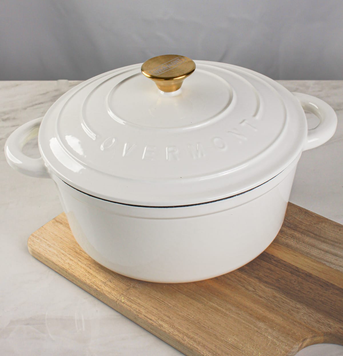 Overmont Enameled Cast Iron Dutch Oven